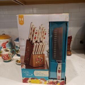 NIB Pioneer Woman Vintage Floral Knife Set